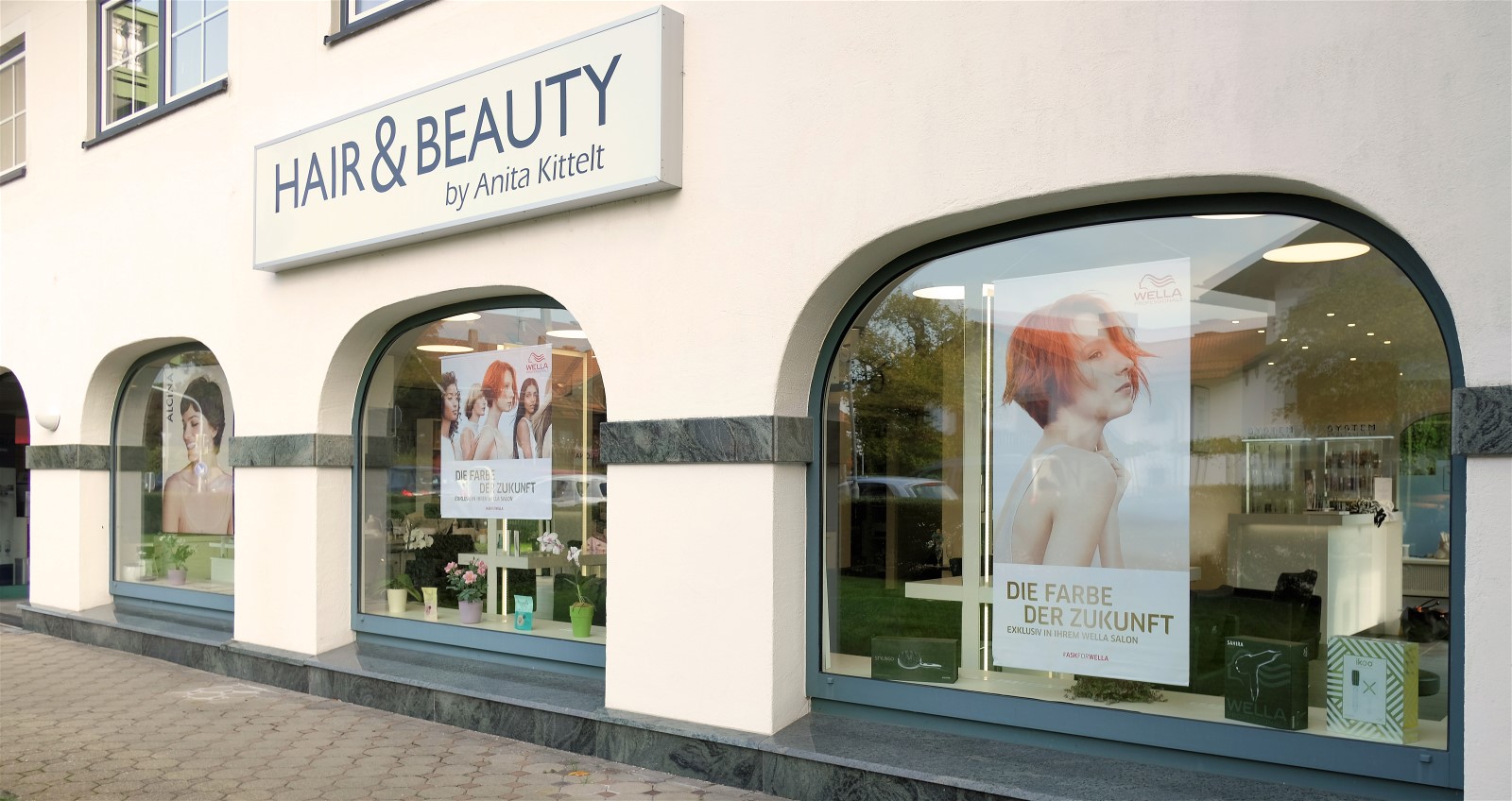 Hair and Beauty, Außenansicht Lage